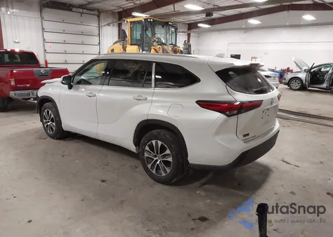 2022 Toyota Highlander Xle из США, поврежденный, VIN 5TDHZRBH5NS164123